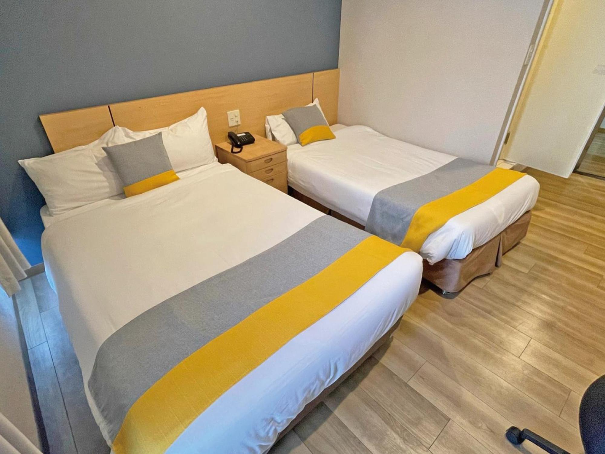 Victoria Hotel 2*